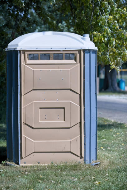 Best Luxury portable toilet rental  in Chewelah, WA